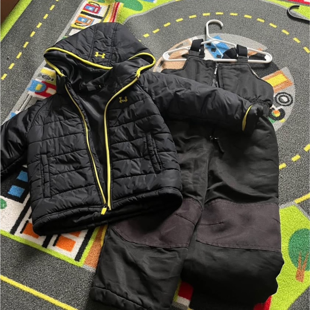 Under Armour Kids' Black and Yellow Winter Set